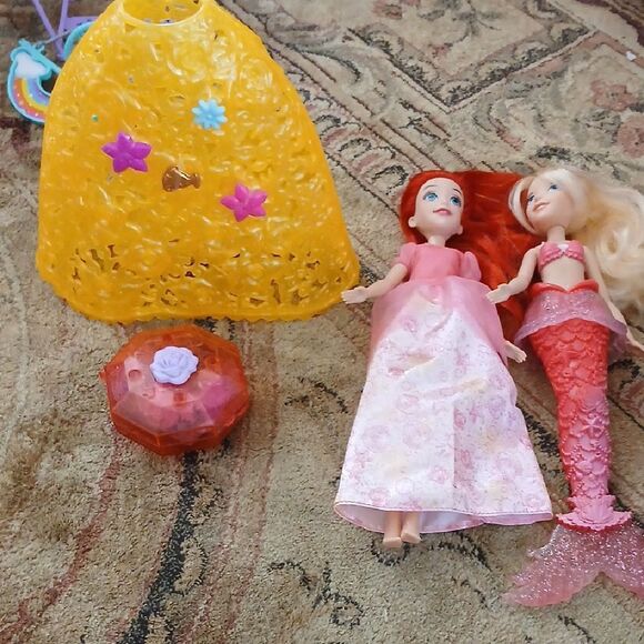 Mermaid Doll Set with Yellow and Pink Accessories - Picture 1 of 3